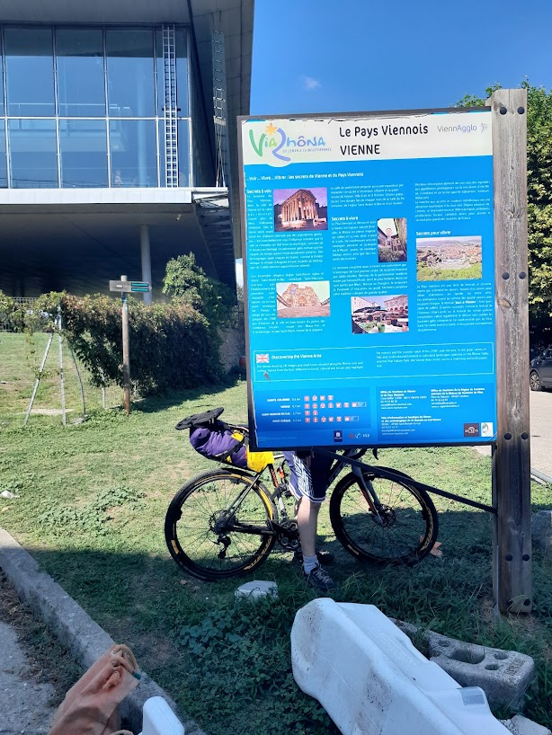 a bit of information regarding the places along the Via Rhôna